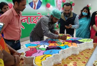 मुख्यमंत्री नीतीश कुमार के 70 वां जन्मदिन पर सोनो के लाल ने 38 ज़िलों का नक्शा केक से बनाया