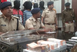 लूट की योजना बनाते 6 अपराधियों को पुलिस ने किया गिरफ्तार