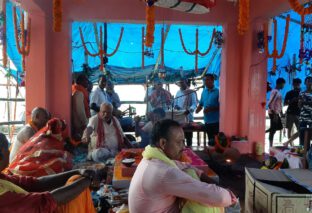 पिडरौन गांव में 24 घंटे की अखंड राम धुन का हुआ आयोजन
