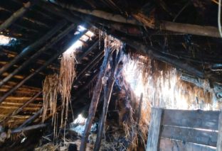 खिरभोजना गांव में पटाखे फोड़ने  के दौरान घर में आग लगने से 25 हजार से अधिक रुपय की संपत्ति जलकर हुआ राख