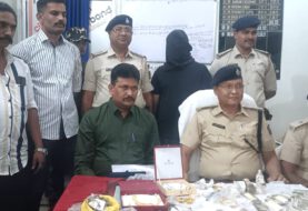 मुंबई से मालिक के घर चोरी कर फरार हुए आरोपी को लाखों रुपए नगद समेत लाखों के आभूषण के साथ पुलिस ने किया गिरफ्तार