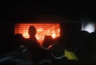 सोफा गोदाम में लगी आग, एक घंटा की मशक्कत के बाद फायर ब्रिगेड की गाड़ी ने बुझाई आग