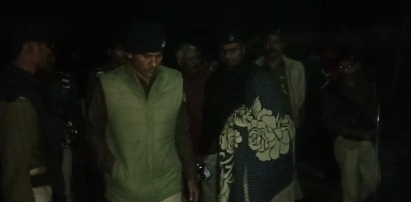 मूर्ति विसर्जन के दौरान गाना बजाने को लेकर दो पक्ष आपस में भिड़े, दो घायल