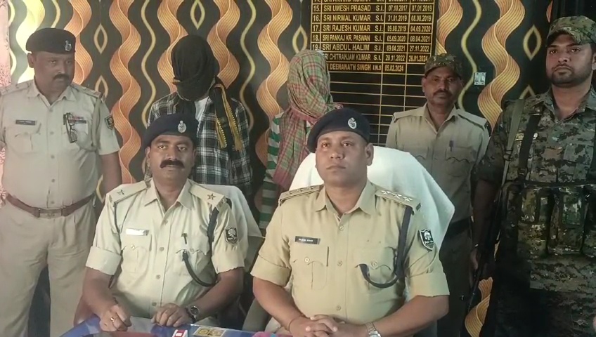 लूटी हुई मोटरसाइकिल को बेचने के फिराक में थे आरोपी, पुलिस ने लूट कांड के दो आरोपी को किया गिरफ्तार